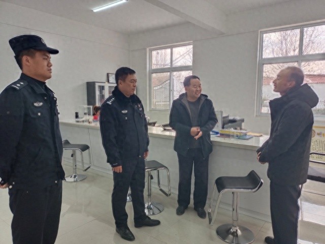 风水之争引发邻里矛盾，网格员与民警联手化解，结局令人意外  第1张