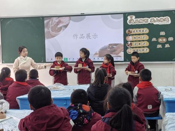 2024年陶艺探索之旅：师生亲手触摸非遗，感受千年文化的温度  第9张