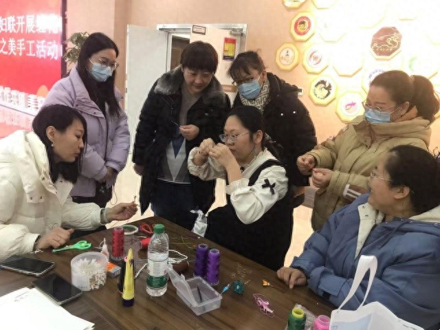 揭秘缠花汉服配饰之美：手工活动惊艳绽放，古韵新风引爆全场  第1张