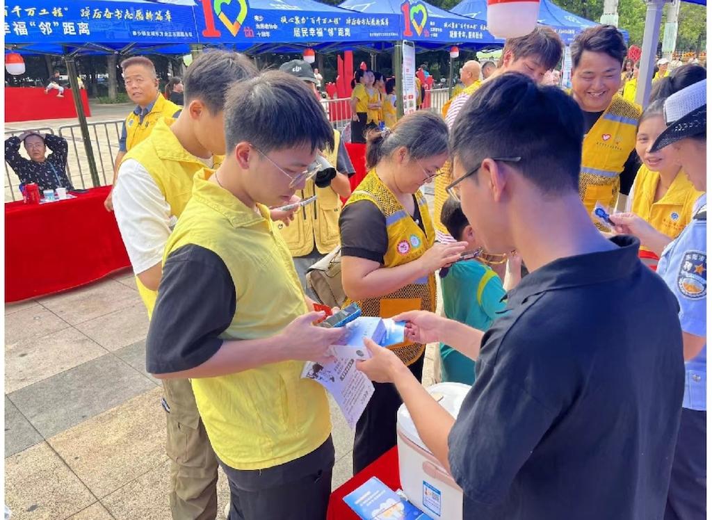 兴业银行东莞分行深入商户，揭秘支付安全与反诈秘籍，你不可不知的金融知识  第2张