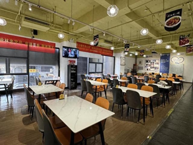 揭秘西安高新区的暖心暗号：A套餐，让困难时刻不再寒冷