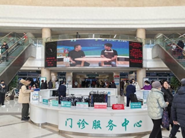 冬季呼吸道传染病高发，津南医院呼吸内科接诊量激增7%，专家揭秘背后原因
