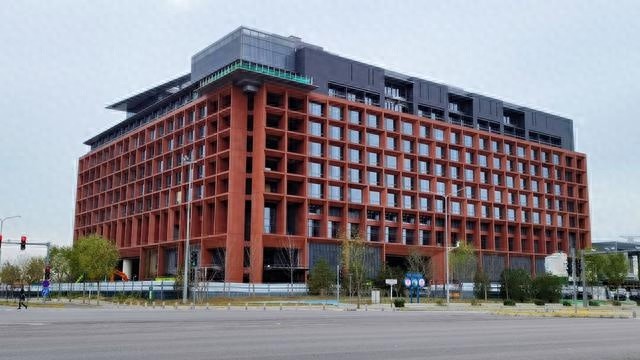 786天匠心打造！北京环球影城北交通枢纽惊艳亮相，传统与现代完美融合