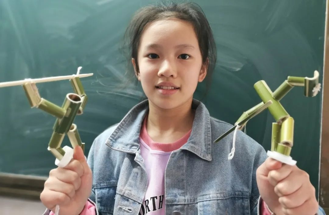 竹节人大战：湖滨小学六年级学生的创意与激情碰撞  第2张