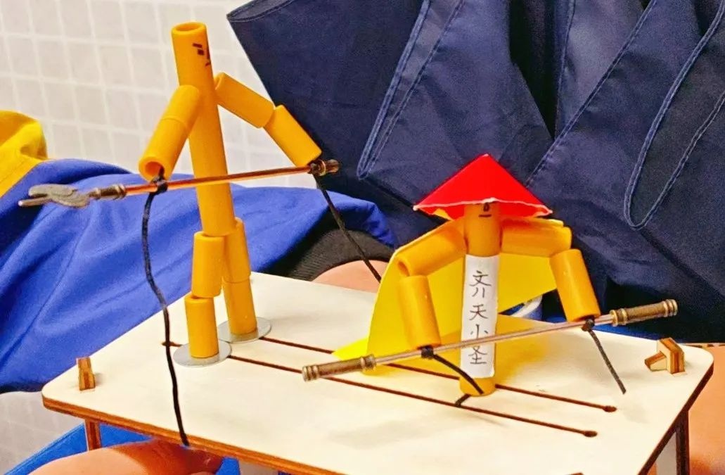 竹节人大战：湖滨小学六年级学生的创意与激情碰撞  第4张
