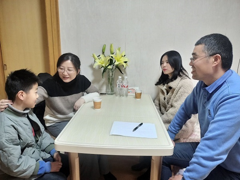 冬日暖阳家访行动：推开家门，打开心门，家校合力共筑书香与活力童年  第2张