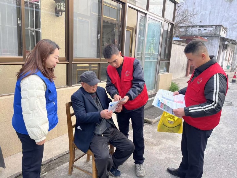 垃圾分类新风尚：南京竹镇社区入户宣传，你准备好了吗？  第2张