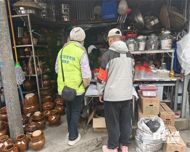 西山区海口街道：用行动编织温暖守护网，确保居民安全过冬  第5张