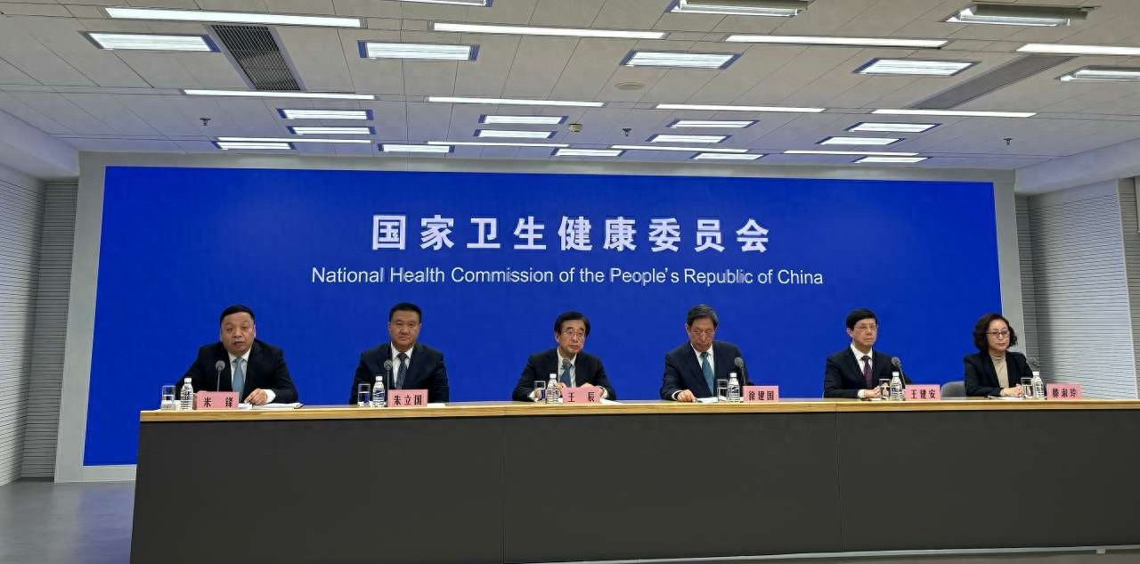 冬至来临，四位院士揭秘冬季养生秘诀，教你如何科学应对呼吸道疾病高发季