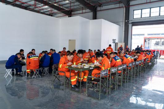 惠州支队实战演练：12小时紧急灭火，揭秘森林火灾扑救的惊心动魄  第11张