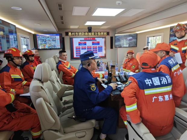 惠州支队实战演练：12小时紧急灭火，揭秘森林火灾扑救的惊心动魄  第3张
