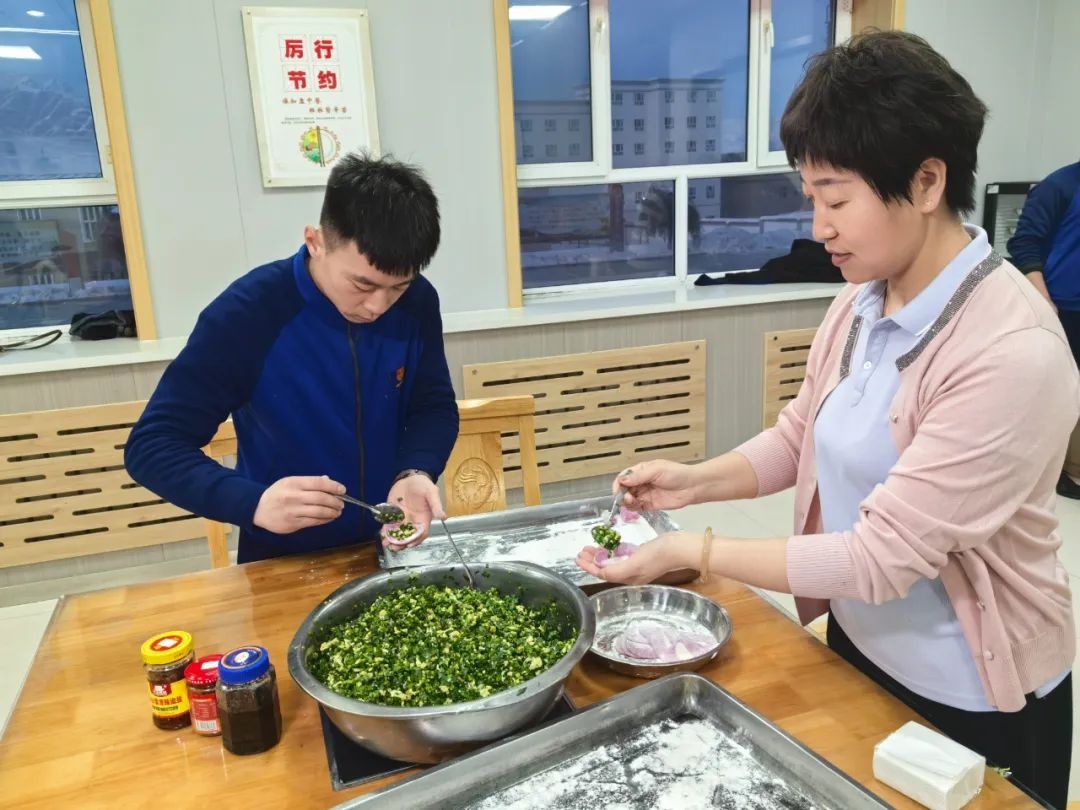 12月19日，温泉县工会与消防大队联手打造趣味运动会，职工们乐翻天  第4张