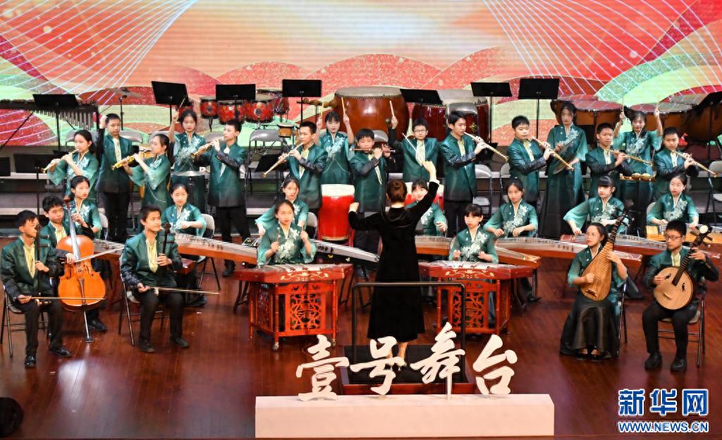 震撼！广州七中四叶草音乐团演绎广东音乐经典，带你穿越千年文化之旅