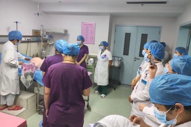 全体医护人员演练肩难产应急处理，为母婴健康保驾护航  第2张