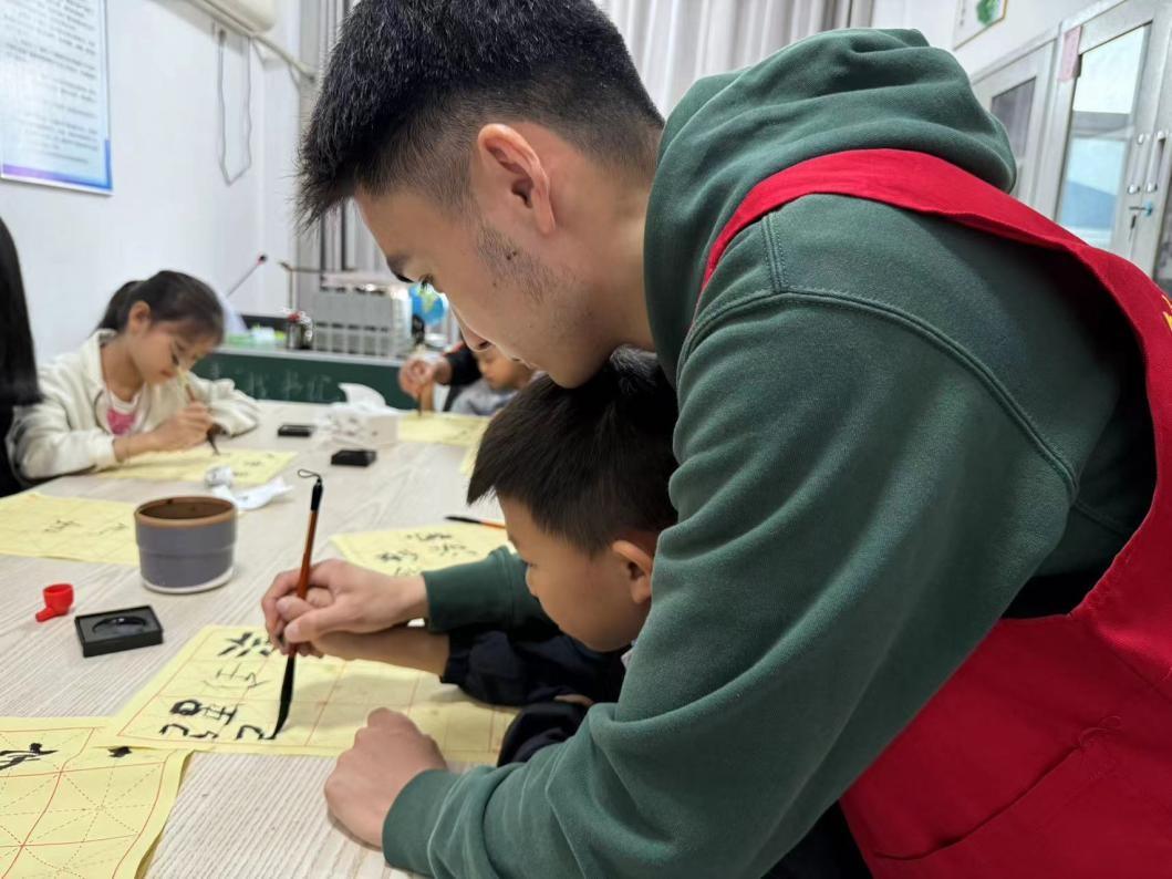 2024 年 10 月 20 日，孙岗乡元东村这场书法活动，你参加了吗？  第2张