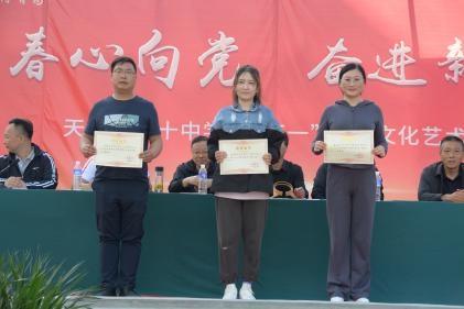 一位音乐教师的梦想之旅：从天津到甘肃，她用音乐点亮孩子的未来