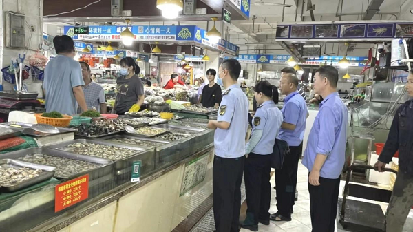 海南保亭县农贸市场整治出奇招，定制评分标准，确保整改成效落地  第2张