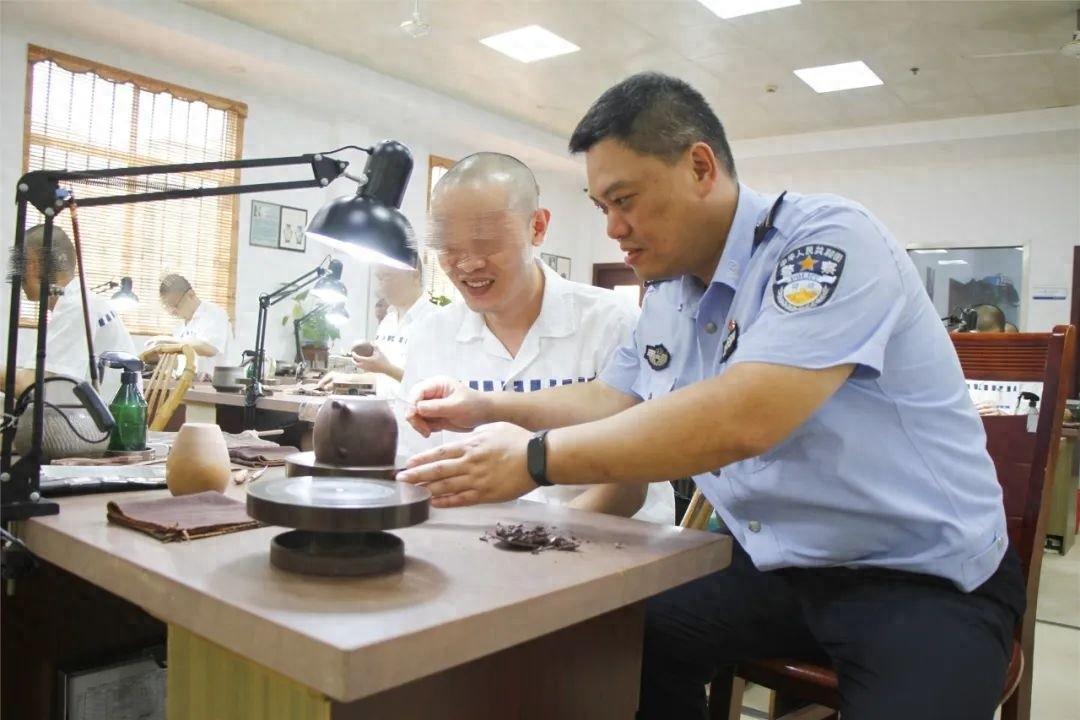 男子酗酒家暴，还亲手结束妻子生命，背后原因令人深思