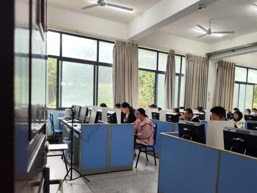 乐山法考主观题考试开考，司法局全力保障零失误