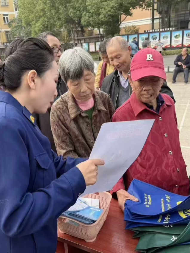 化工园区消防救援大队：走出去+请进来，普及消防安全知识  第2张