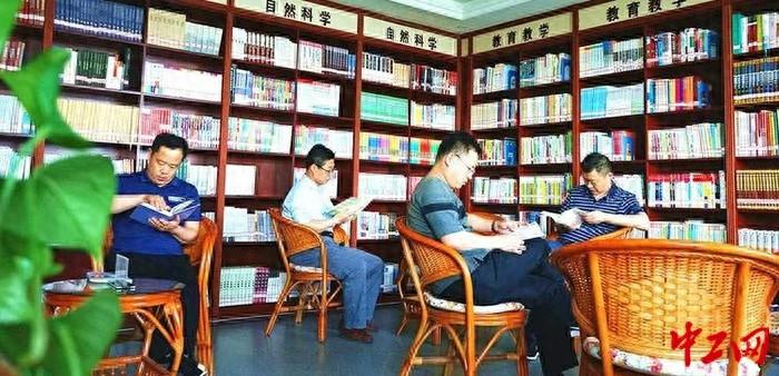 53 家职工书屋！诸城总工会如何让书香浸润心田？  第1张