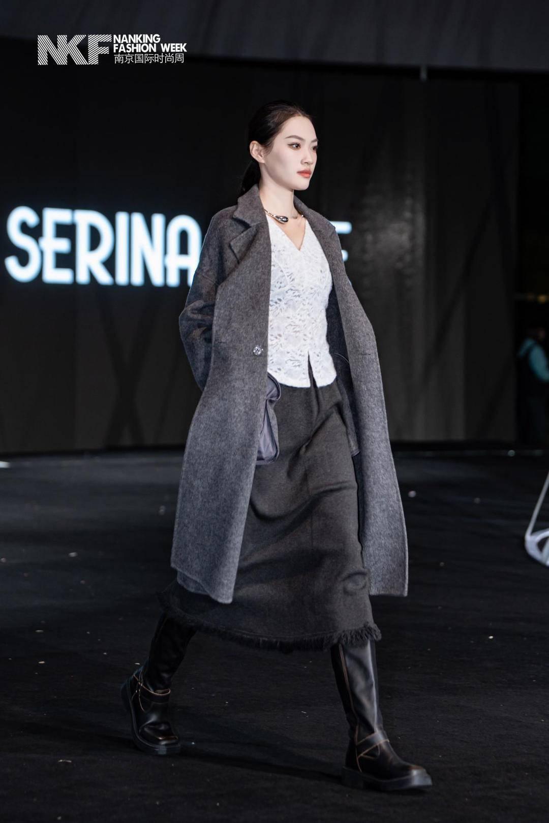 2024 南京国际时尚周闭幕，SeRina Blue 秋冬大秀演绎自信与美  第3张