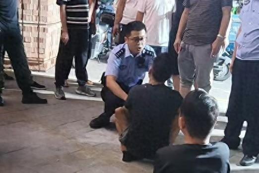 残障卖唱人员噪音扰民，民警劝导视频播放量竟高达 14.5 亿