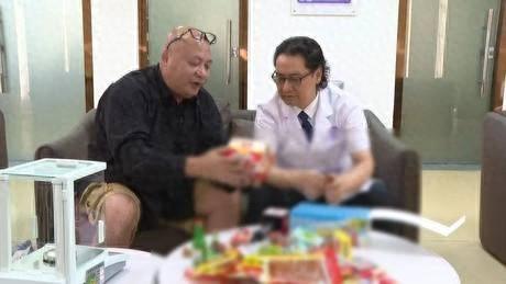 小孩吃几条蜡瓶糖，糖分摄入量就超标  第1张