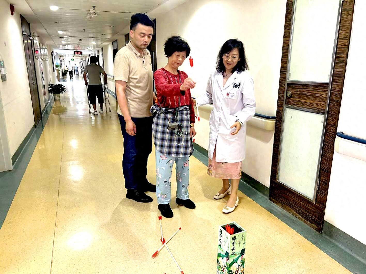 医学博士王英歌：10 年海外求学，毅然回国，只为用医技之长报效家乡父老  第1张