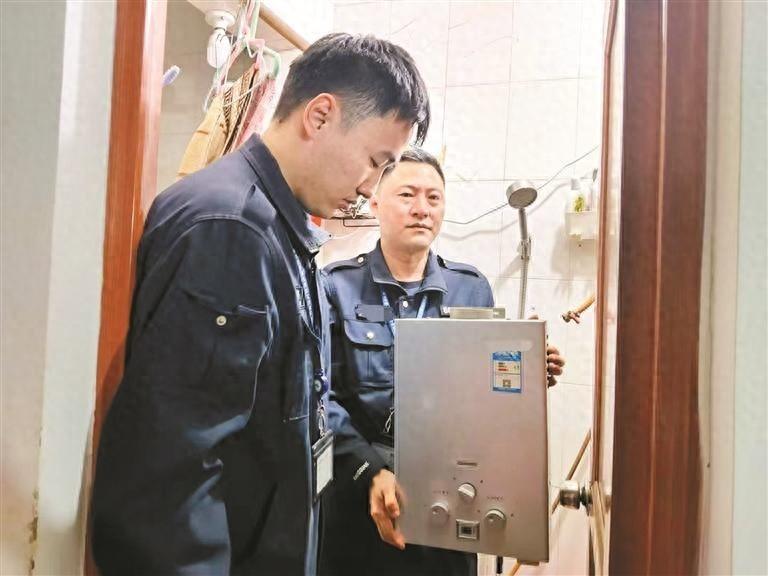 福永网格开展防寒安全巡查行动，全力守护居民平安  第1张