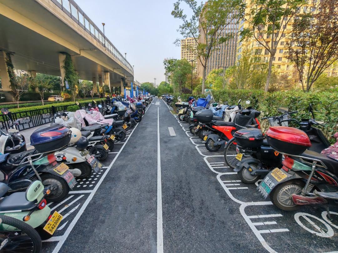 杭州地铁口非机动车停放场地建设成绩斐然，提前超额完成目标任务  第5张