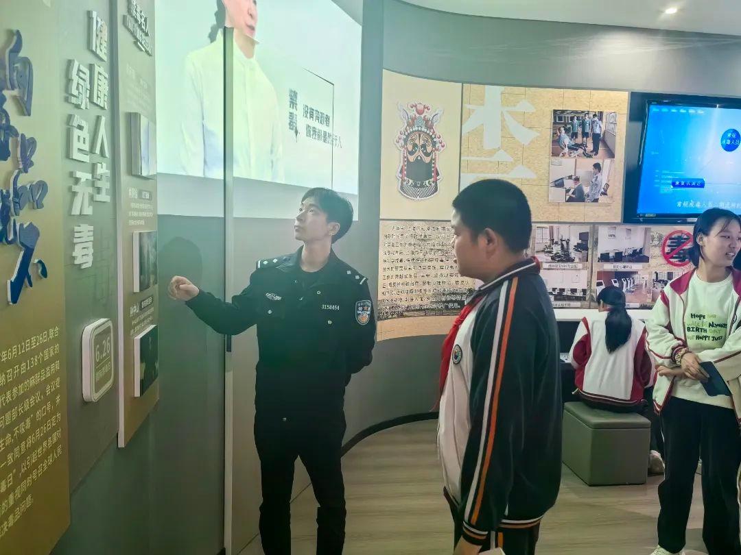 这些毒品竟然在校园里泛滥成灾  第4张