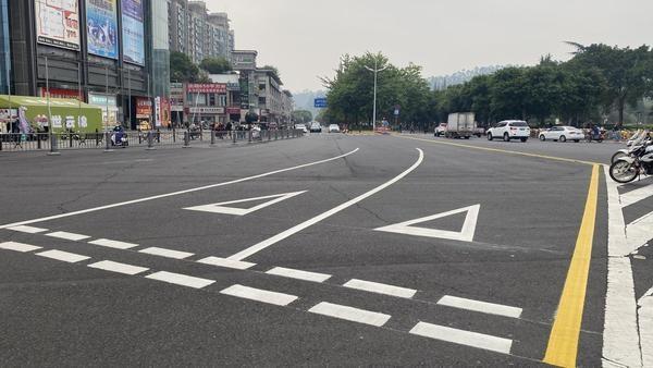 乐山主城区缓堵保畅攻坚战：多措并举保畅通，出行不再难  第4张