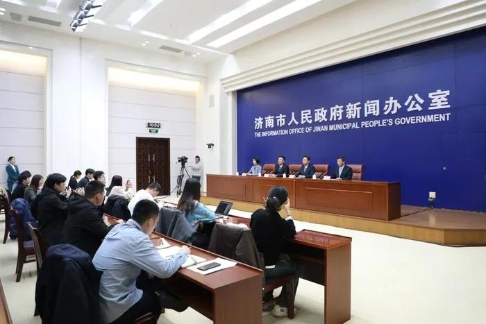 济南地铁 3 号线二期 11 月 22 日通车，可与 2 号线、1 号线换乘，串联多个交通枢纽  第2张