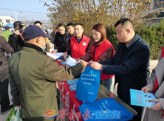 济南新市镇第一书记组团普法，让法治观念深入人心  第4张