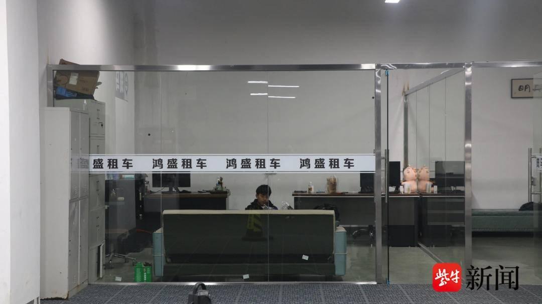 90 后美女租车体验热门车型，你还在等什么？  第4张