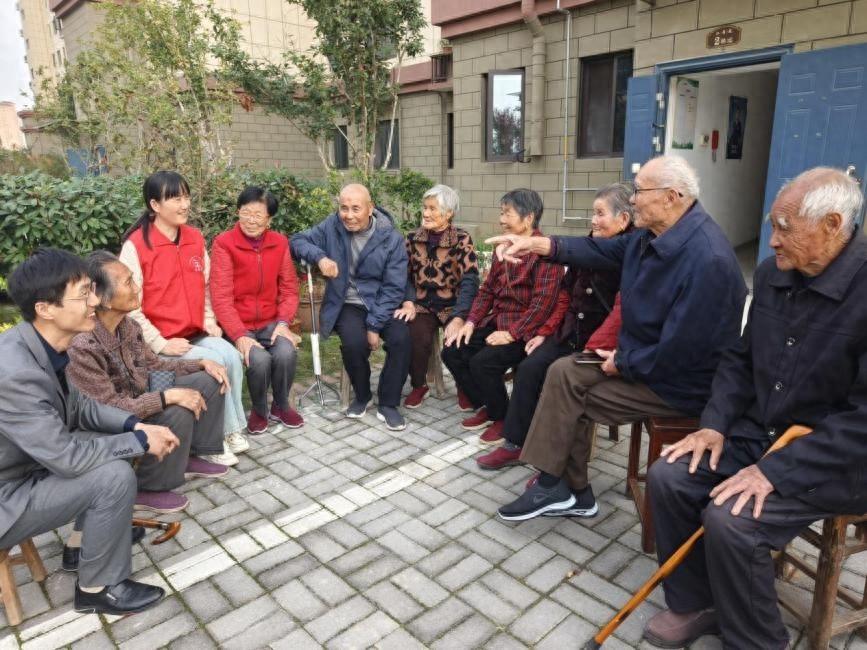 这个社区的老人太幸福了，他们是怎么做到的？