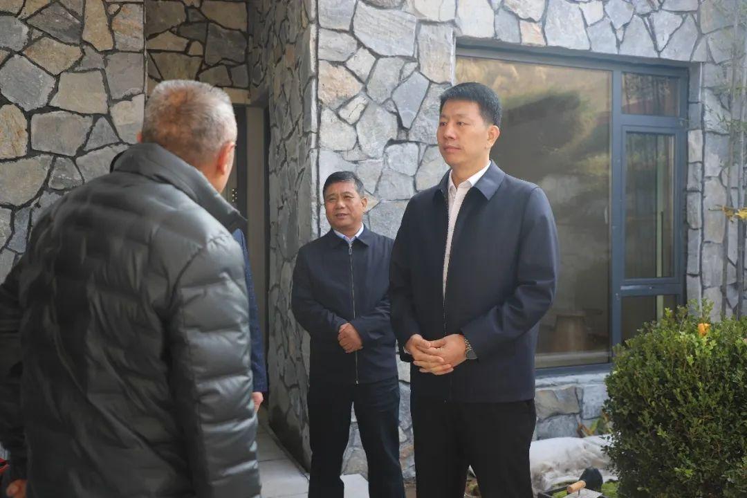 区长带队调研万德街道，谋划 2025 年项目，聚焦文旅康养等重点领域  第2张