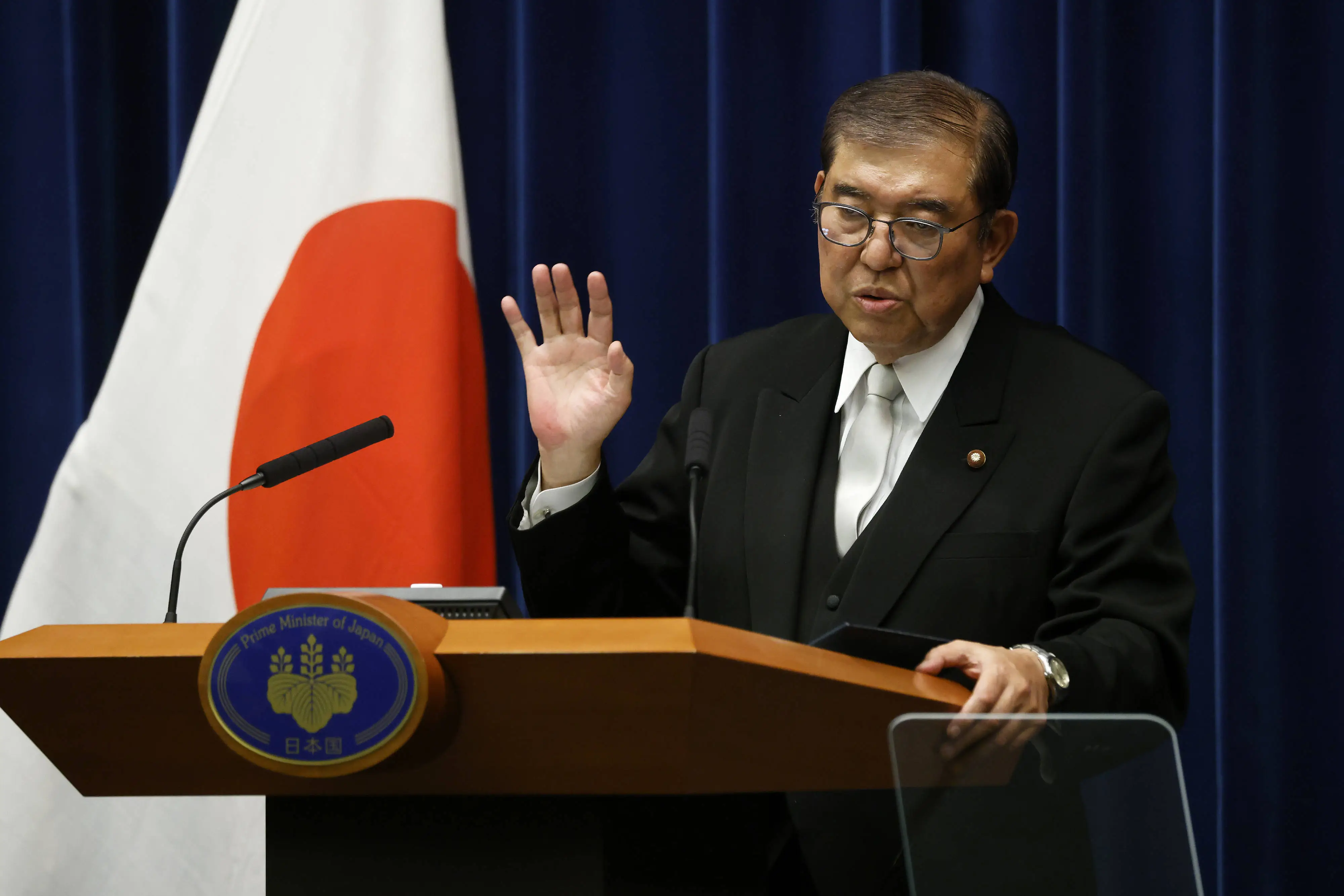 日本首相石破茂拟推出 21.9 万亿日元经济刺激计划，你怎么看？