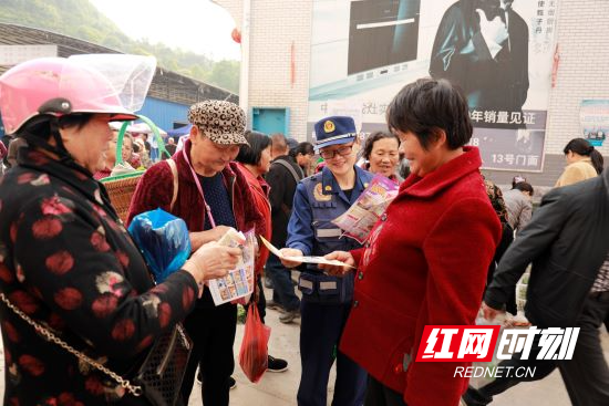 秋冬火灾隐患多，张家界消防为农村撑起安全伞  第2张
