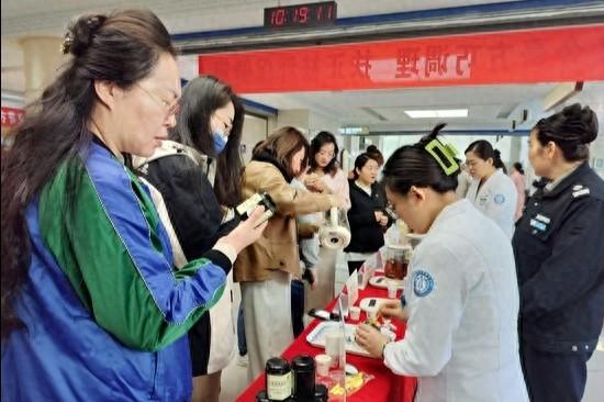 淄博市中西医结合医院膏方节开幕，让你在秋冬养生中感受中医药文化魅力  第1张