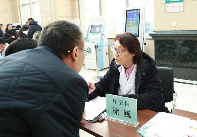 哈医大一院举办大型惠民义诊宣教活动，专家团队为胰腺病患者答疑解惑  第3张