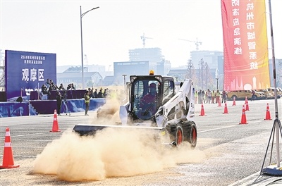 杭州极寒天气来袭！城管部门如何迅速应对积雪结冰？2024年应急演练揭秘