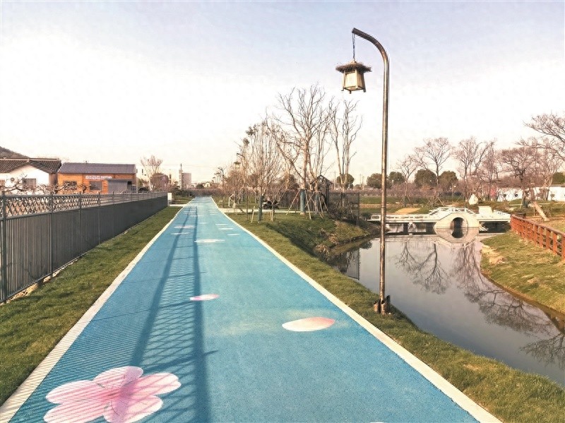 阳山河焕新颜：2.5公里彩绘步道，带你近距离感受自然之美  第1张