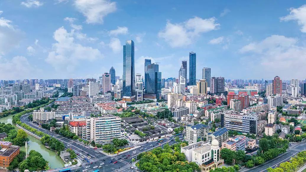 无锡2024年土地拍卖收官：11宗地块底价成交，绿城中国与民企欧保各摘一地  第1张