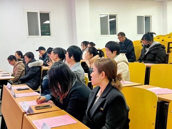 2024年中医健康养老护理员公益培训开班，艾灸技能提升助力健康产业  第2张
