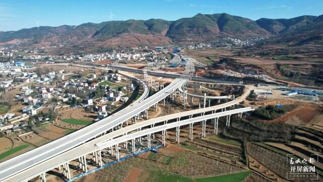 惊天大突破！6703米超长隧道贯通，会巧高速建设迎来决定性胜利  第2张