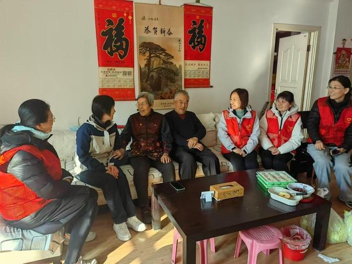 冬至暖心行动：饺子飘香传递社区温情，邻里和谐共筑幸福家园  第2张