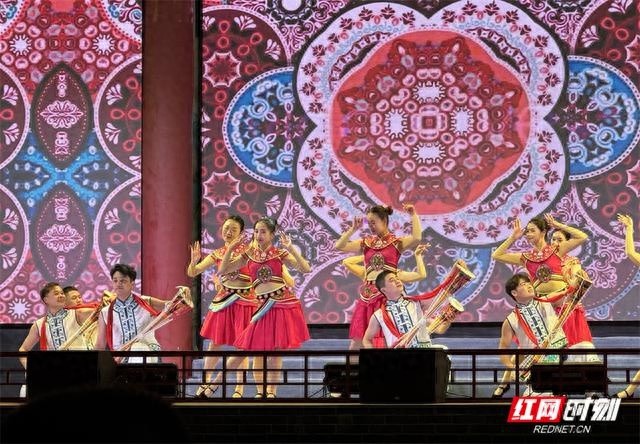 36届南岭风文艺汇演：三省三县共舞新时代，汝城瑶·情惊艳全场  第1张