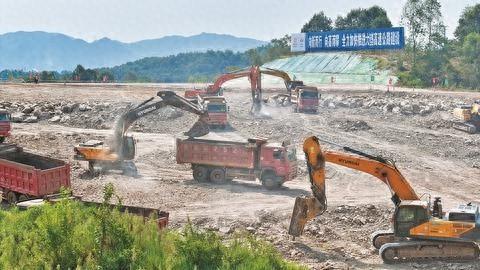 大竹县交通建设三年大会战：山为笔，水为墨，绘制交通新画卷